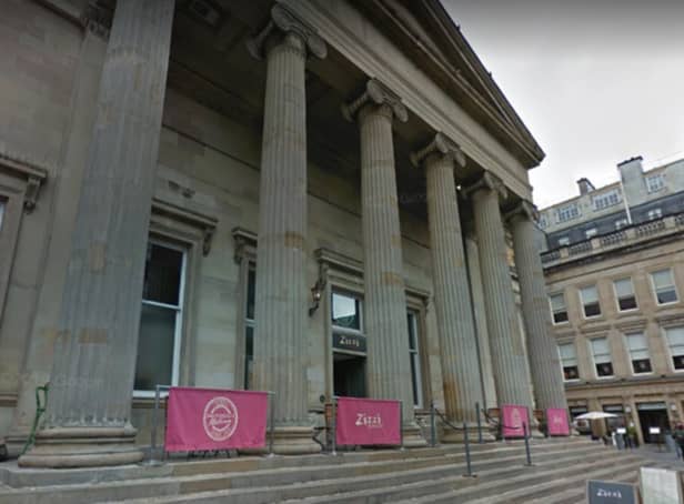 <p>Zizzi used to operate a restaurant in the Royal Exchange Square building. </p>