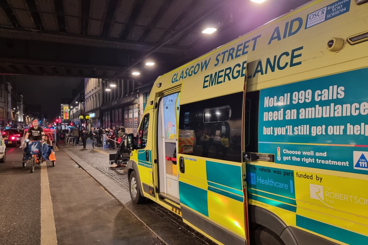 Street Aid Project A night out with Glasgow Street Aid - the team who help keep ...