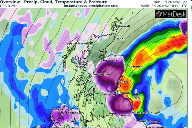 The purple sections on this chart denote snowfall.