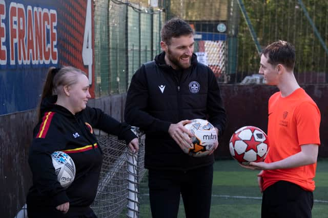 Motherwell defender and Scotland internationalist Stephen O’Donnell attended a Street League session in Shawlands last week