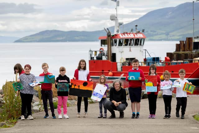 Artist Rhona Taylor and Jonathan Walker from Clyde Fishermen’s Trust held a workshop with pupils from Carradale Primary School to create original artwork, taking inspiration from the life and work of 20th century writer and polymath Naomi Mitchison.