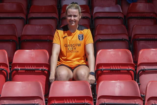 Irish forward Emily Whelan has joined Glasgow City