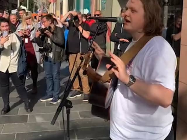 Lewis Capaldi played the impromptu busking set on Buchanan Street just after 3pm on 14 September.