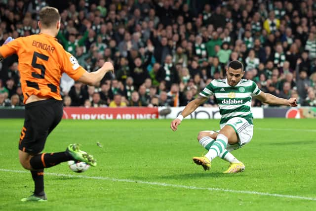 Giorgos Giakoumakis of Celtic scores their side's first goal