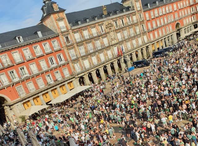 Celtic fans turn the historic Plaza Mayor landmark into a fan zone pre-match (Image - @VPmmad - Twitter)