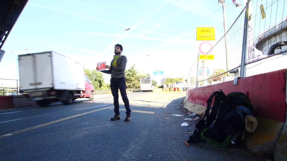 Le vagabond français parcourt plus de 700 miles de Paris à Glasgow pour un nouveau court métrage