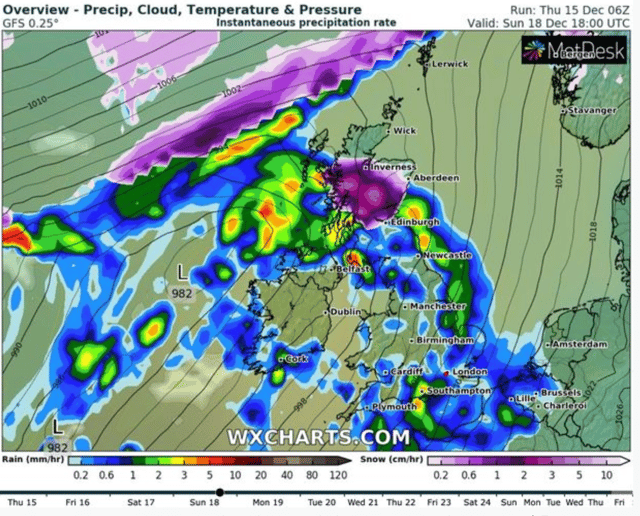 It’s looking like a bleak weekend in the UK (WXCharts)