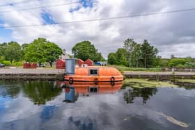 For Sale in Glasgow: Set sail or relax with this 1 bed houseboat on the market for £29,500 