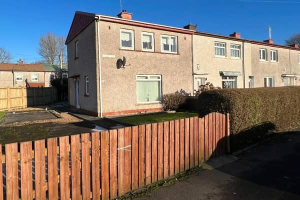 For Sale: Spacious 3 bedroom family home in Barmulloch on the market for just £119,000