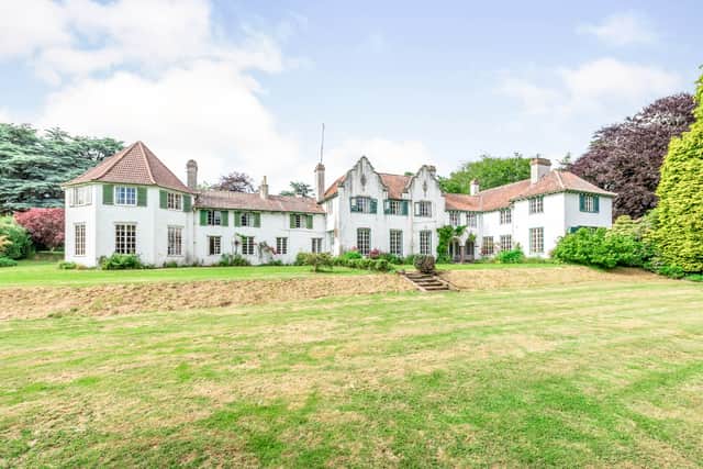 For sale: Rare opportunity to own a 15th-century country house with a ballroom & octagonal dining room