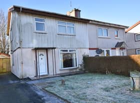 For Sale: Gorgeous semi-detached 3 bedroom house with large windows & private gardens for £100,000