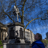 Star Wars B1-series battle droid with a message appears on controversial Edward Colston plinth in Bristol 