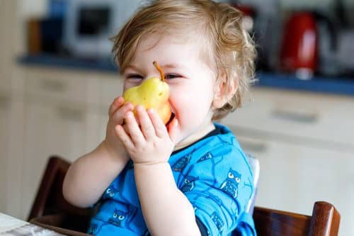 The NHS Healthy Start card allows families to buy food and milk for children. (Photo: AdobeStock)