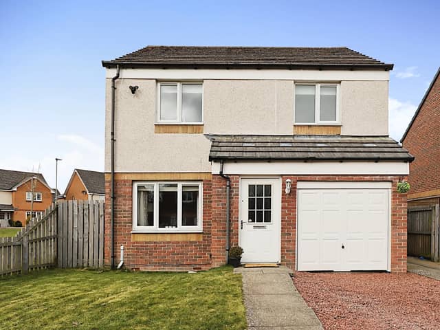 For Sale: Picturesque detached 3 bedroom house with a modern edge for £210,000 