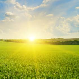 The Met Office has made it’s prediction on how long the warm weather will last