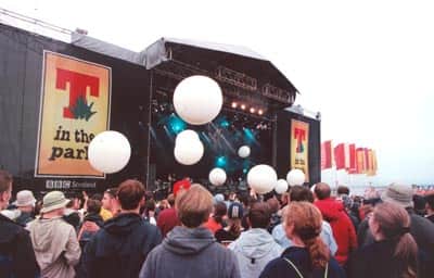 Balloons bounced around the crowd at Balado Main Stage, where Pulp were set to headline