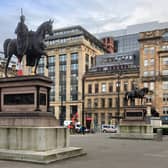 In the centre of Glasgow you will find George Square, it’s right next to Glasgow Queen Street train station. Here, you can enjoy some Scottish history as the location is embellished by statues of famous Scots including Sir Walter Scott and James Watt. You can also find other breathtaking monuments such as The Cenotaph.