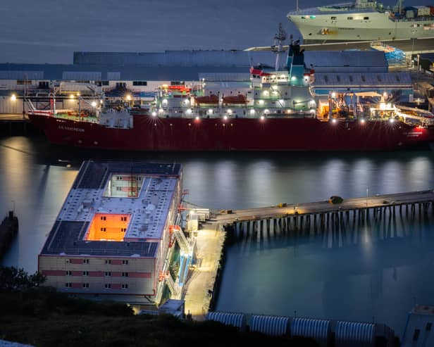 Bibby Stockholm migrant barge 