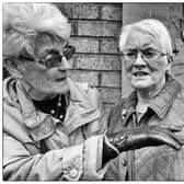 Three sisters in Glasgow - a piece of street photography by Iain Clark