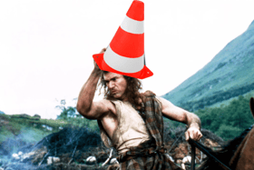 Mel Gibson as William Wallace in Braveheart - sporting a lovely PNG of a cone on his head vis à vis the Duke of Wellington.