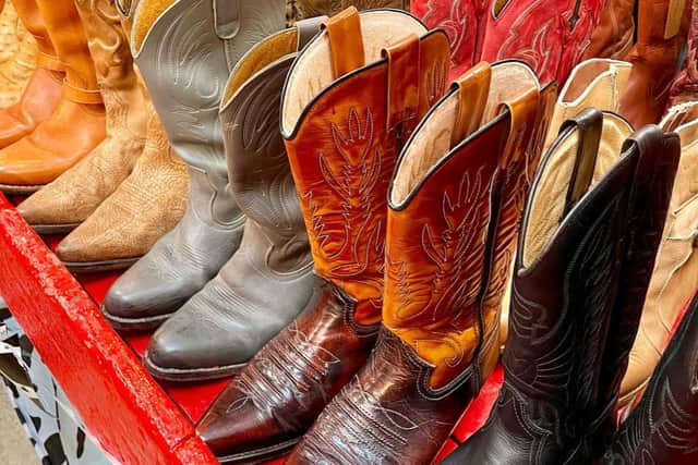Cowpeople offers, amongst other western accessories, authentic vintage cowboy boots