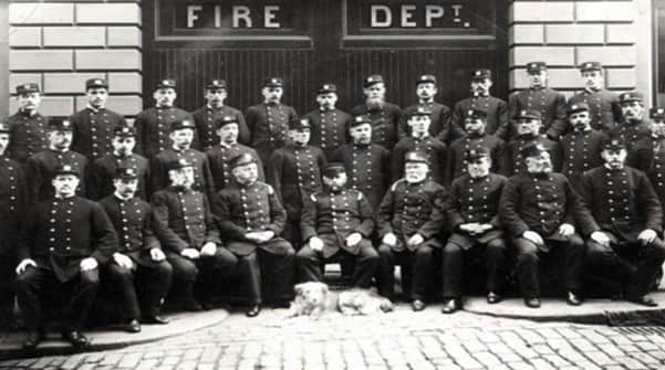 Wallace alive and well with Victorian-era firemen of Glasgow