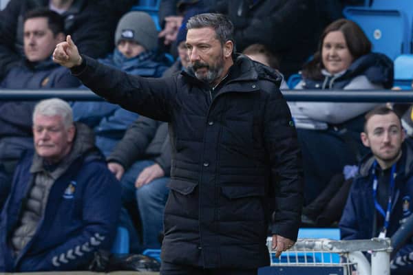 Derek McInnes has laid down to gauntlet to his players ahead of their clash with Rangers this evening. Cr. SNS Group.