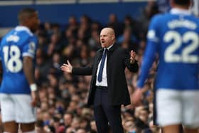 Sean Dyche, Manager of Everton, reacts 