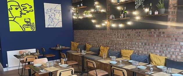 A trendy southside hang-out, don't let the relaxed atmosphere fool you, these guys are serious about Mediterranean food. Gather some pals and enjoy some wine in Strathbungo.