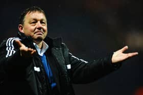 The former Nottingham Forest boss wants a chat