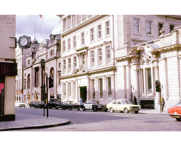The Savings Bank pictured on the corner of Ingram Street and Glassford Street in 1975. 