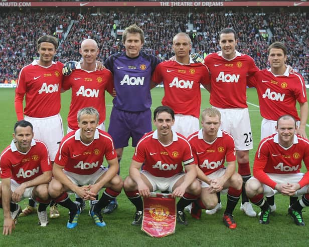 The Manchester United team (Back Row L-R David Beckham, Nicky Butt, Tomasz Kuszczak, Wes Brown, John O'Shea, Michael Owen. Front Row L-R Ryan Giggs, Phil Neville, Gary Neville, Paul Scholes, Wayne Rooney) line up ahead of testimonial match between Manchester United and Juventus at Old Trafford on May 24, 2011 in Manchester, England.  (Photo by John Peters/Manchester United via Getty Images)