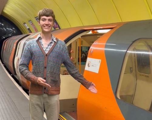 Viral British trainspotter Francis Bourgeois reviews and takes a trip on the Glasgow subway