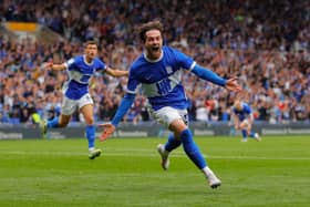 Former Ranger star Scott Wright got off to the perfect start by scoring the winner on his Birmingham City debut.
