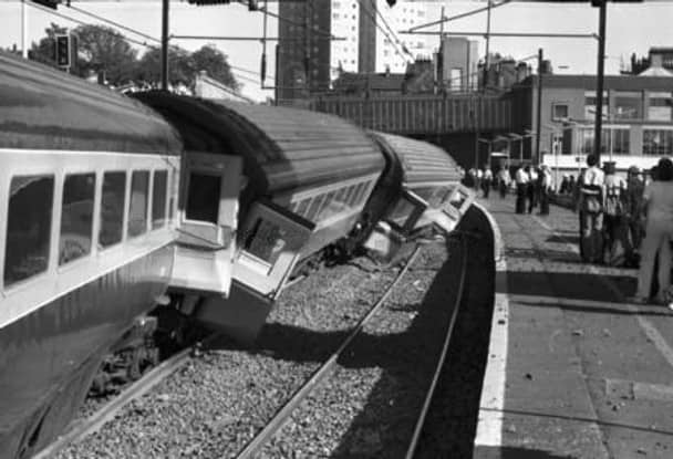 The train derailment of 1986 at Motherwell Train Station