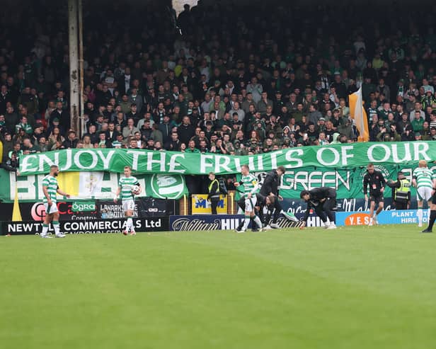  Celtic fans