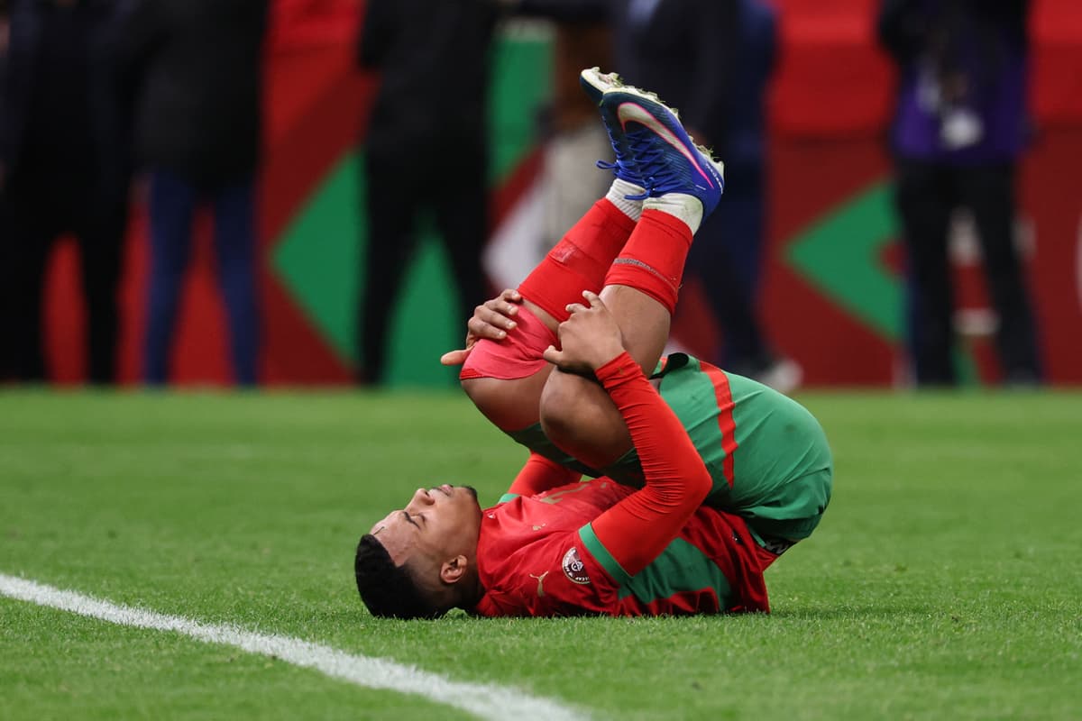 Apple's Injury Devastated ex Rangers star out of Scotland World Cup clash after ...