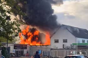 The Scottish Fire and Rescue Service (SFRS) said it was called to a “well-developed” fire on Bothwell Road in Uddingston just after 6pm.