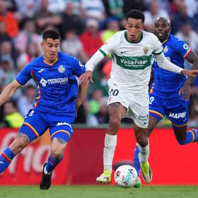  Alvaro Rodriguez of Elche CF is challenged by Zaid Romero of Getafe CF during the LaLiga EA Sports match between Elche CF and Getafe CF (Pic: Getty)