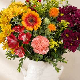 I found these beautiful autumnl flower bouquets from Bunches that are perfect for the season