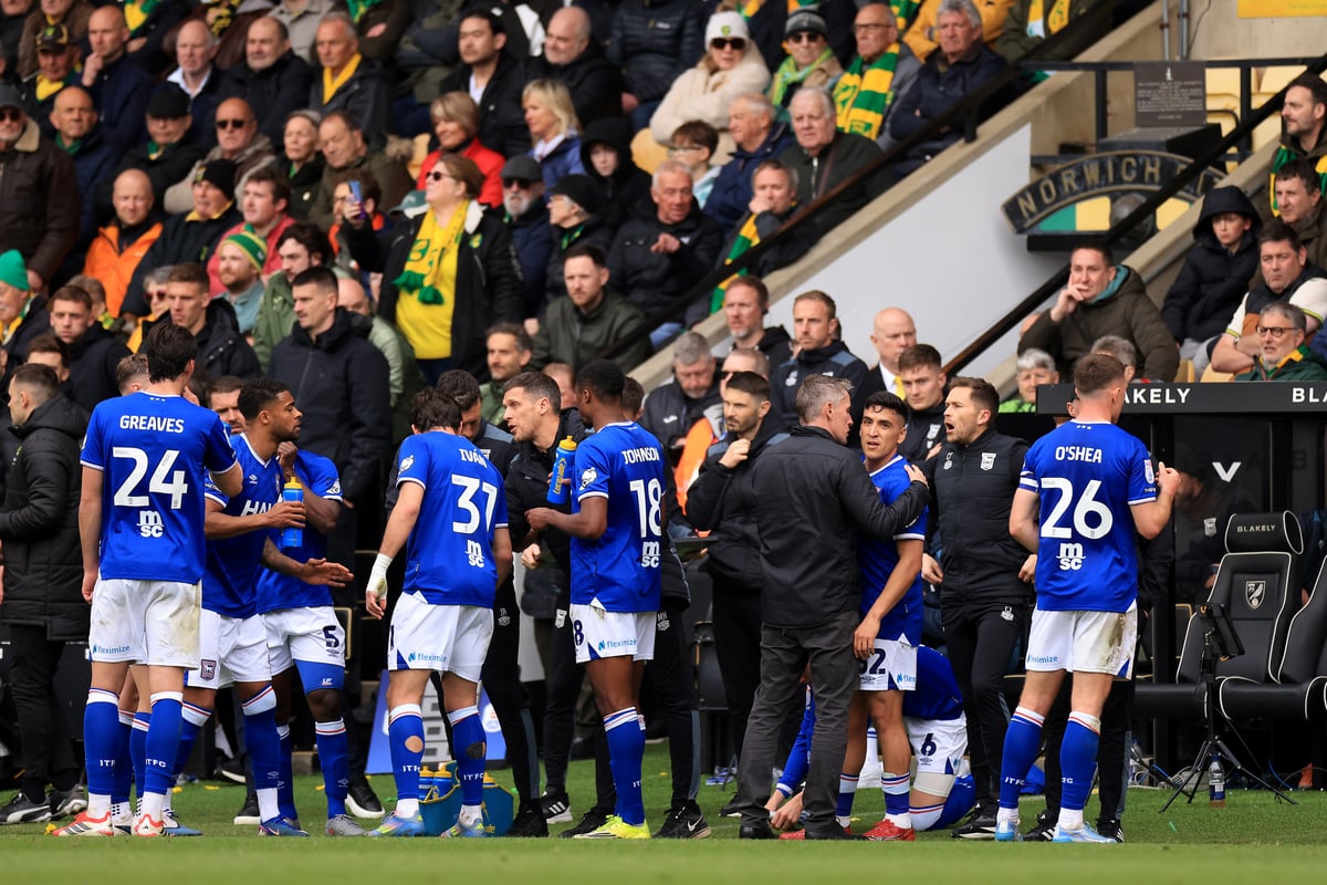 Celtic stumble upon 'obstacle' for long-term manager target as Crystal Palace become latest competition