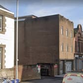The applicant wants to create a restaurant within the former office building.