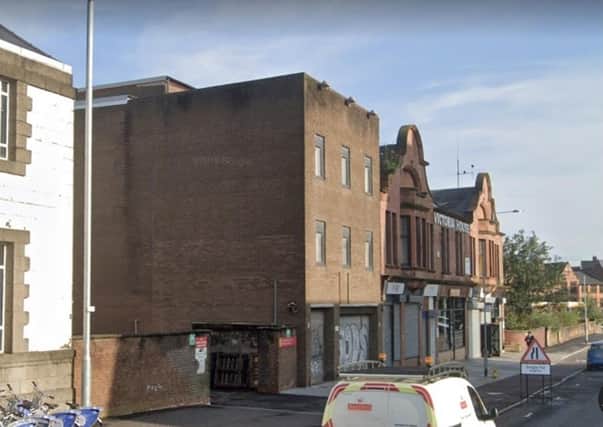 The applicant wants to create a restaurant within the former office building.