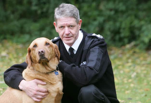 Scottish SPCA Chief Superintendent Mike Flynn with Monty the Golden Labrador who has previously been sedated due to fireworks. For further details contact Stephen McCranor on 0141 333 9585
Pic Peter Devlin