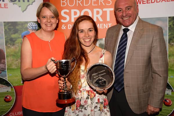 Isla Short (centre) is pictured in 2017 after being named Clubsport Tweeddale Sports Personality Of The Year following her qualification for Scotland’s 2018 Commonwealth Games squad