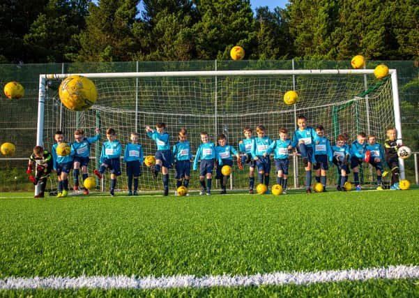 Taylor Wimpey have sponsored EKRR Youth 2011s with new strips. (Photo: Iain McLean
)