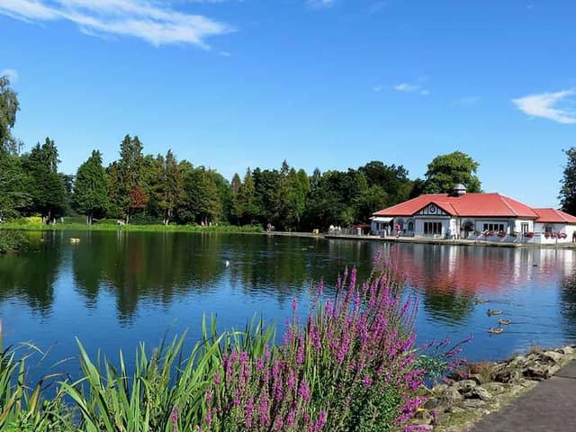 Rouken Glen Park