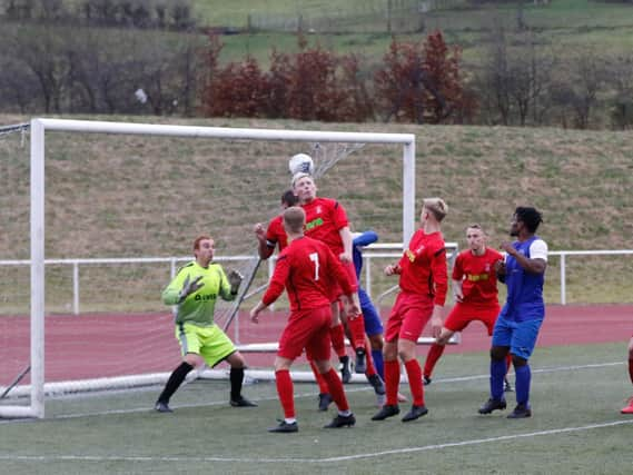 This late Forth Wanderers own goal earned Carluke a 2-2 draw in a pulsating local derby (Pic by Kevin Ramage)