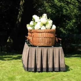 A willow casket. Photo: Studio Porto Sabbia