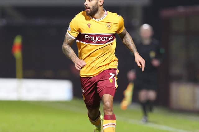 Kaiyne Woolery is part of three pronged attack with van Veen and Watt